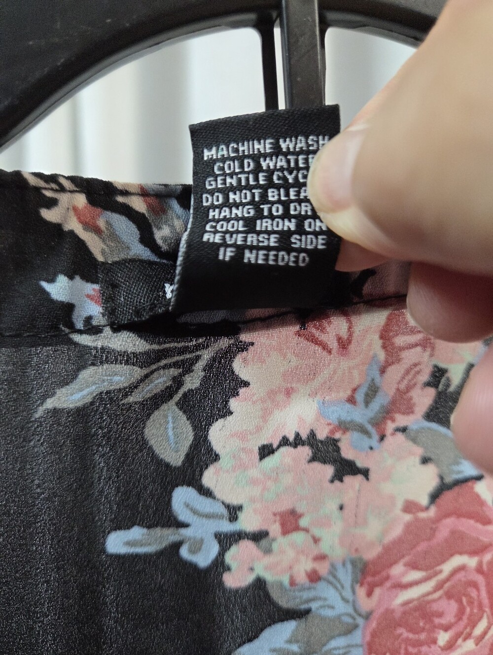 Rue21 Black Floral Zip-Front Blouse - Picture 4 of 5